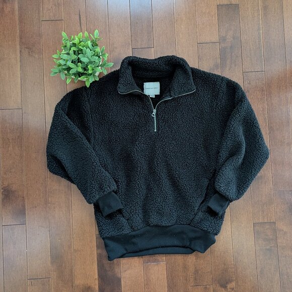 AMERICAN EAGLE BLACK SHERPA FLEECE QUARTER ZIP SWEATSHIRT - Picture 1 of 3